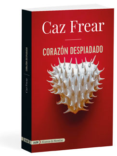 corazon-despiadado-caz-frear.jpg