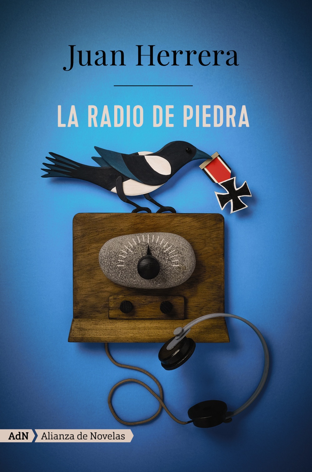 La radio de piedra  - Juan  Herrera 